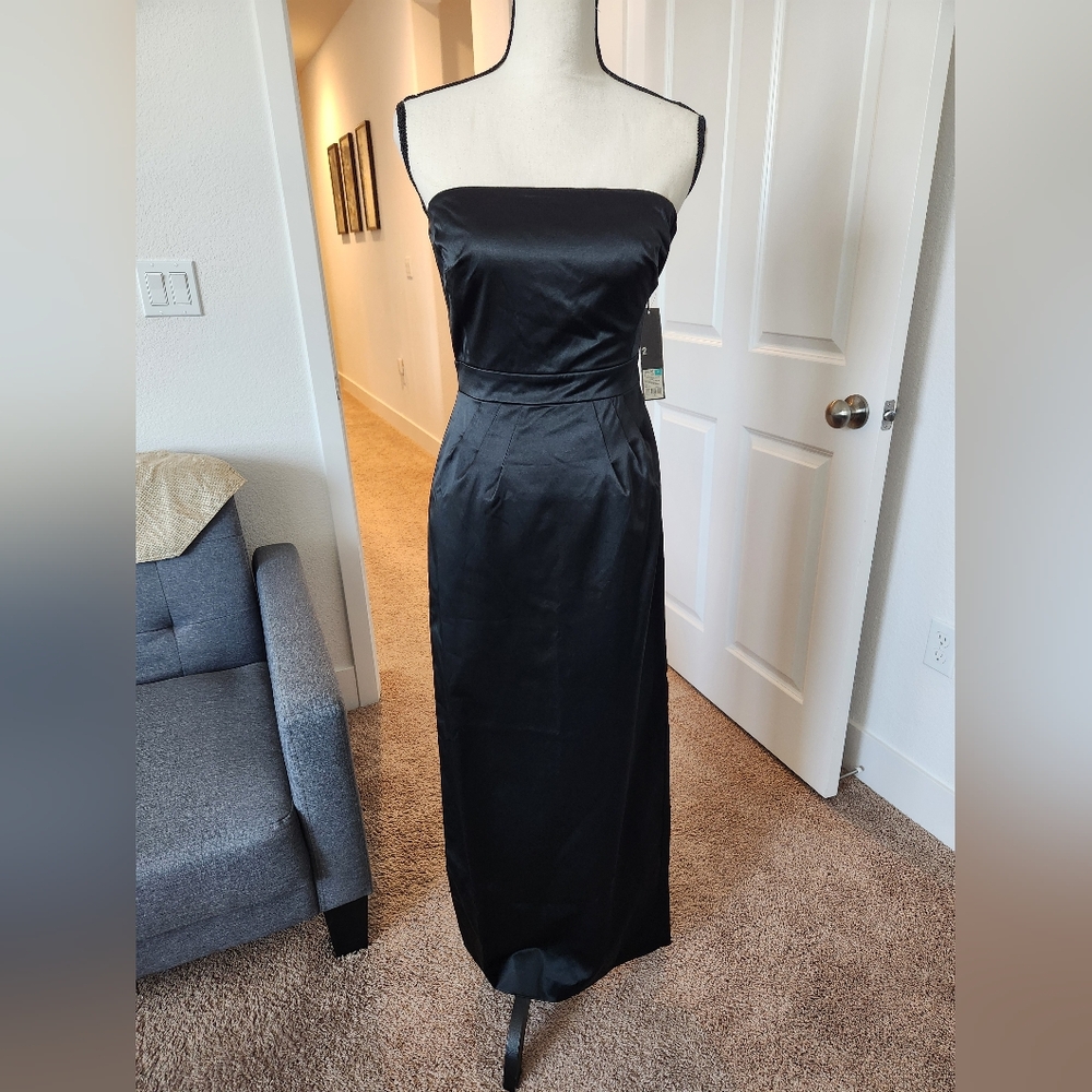 NWT Elegant Black Strapless Evening Dress Size 2